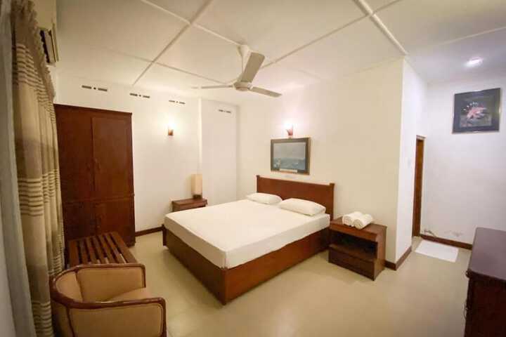 Room 3 of 30