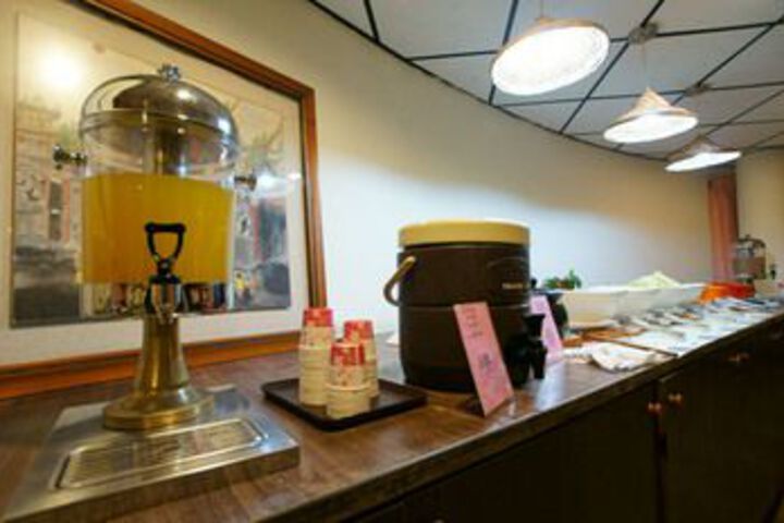 Breakfast/Coffee Service 17 of 63