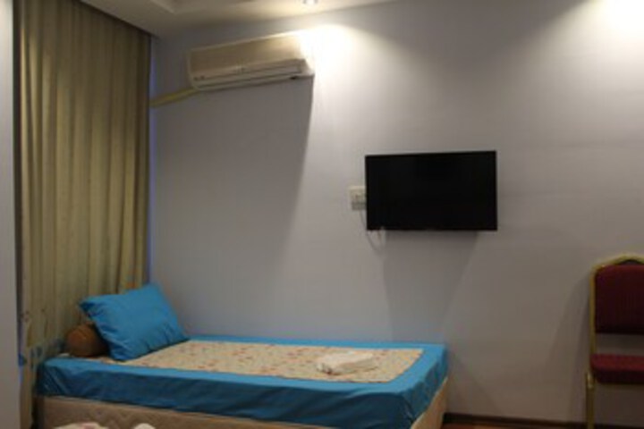 Room 57 of 137