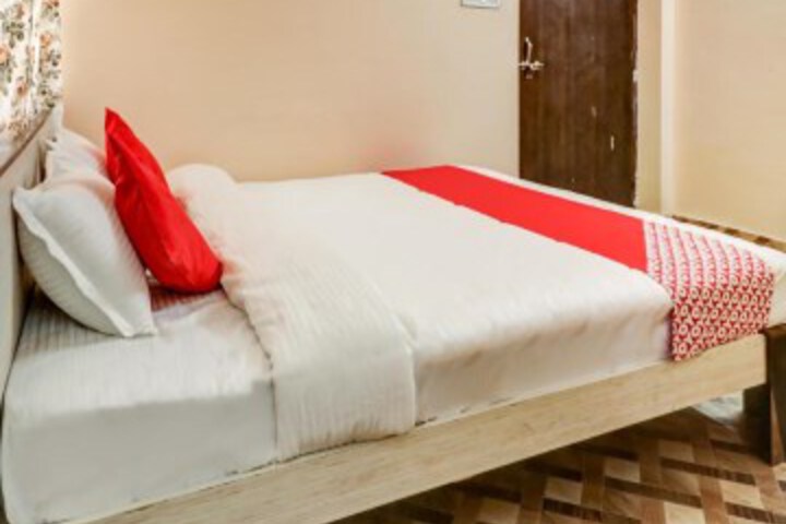 OYO 67335 Hotel Madhuban