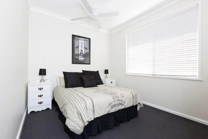 Room 4 of 15