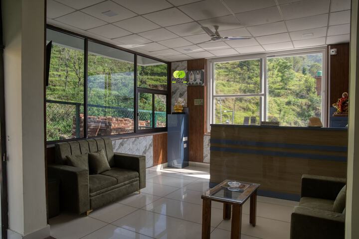 Pacific Inn Vistaar Hotels & Resort