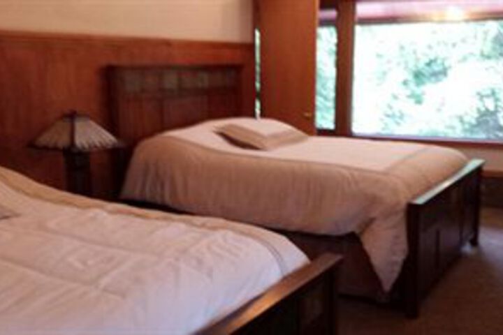Room 8 of 27