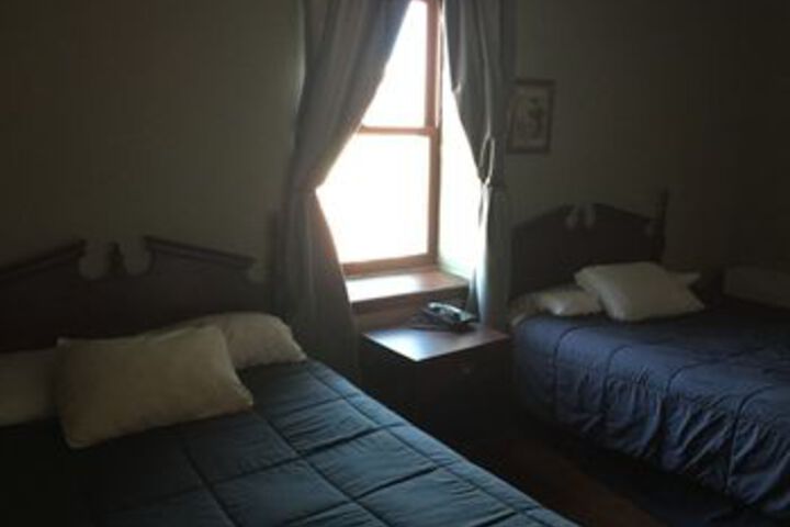 Room 13 of 49