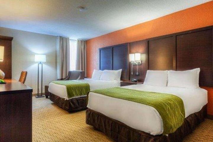 1 King Bed Suite (6 of 18)