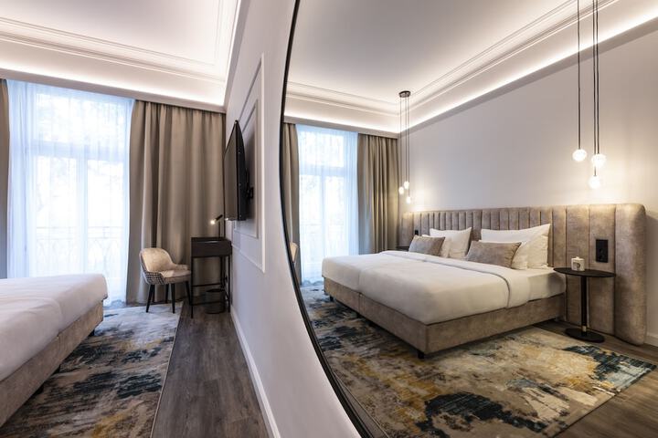 Room 15 of 84