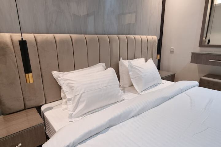 Room 17 of 57