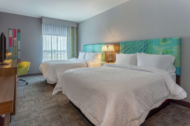 2 Queen Beds Hearing Accessible (5 of 6)