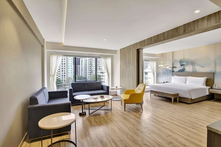 Room 8 of 29
