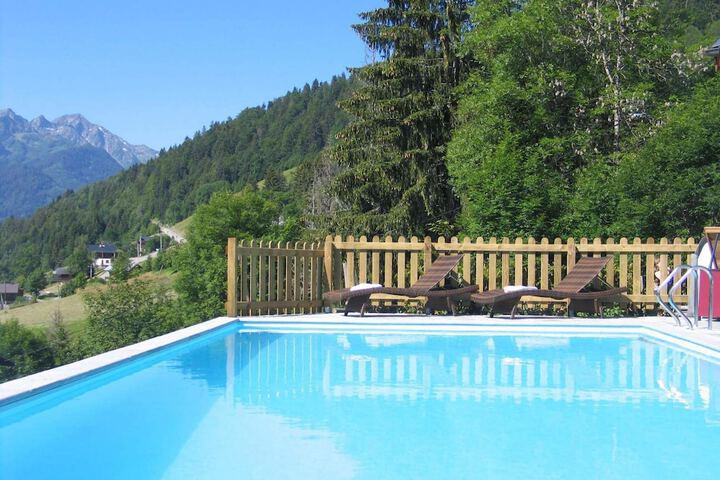Pool 39 of 61