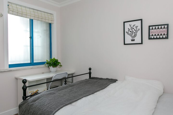 Room 12 of 41