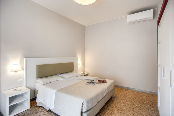 Room 138 of 223
