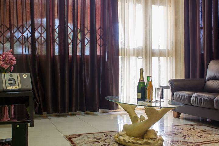 Room 15 of 25