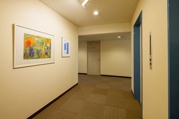 Ballroom/Hall 15 of 19