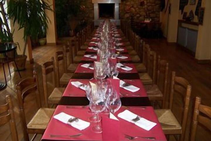 Dining 2 of 33