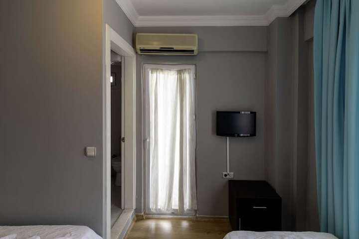 Room 26 of 53