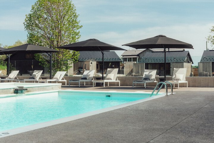 Pool 26 of 44