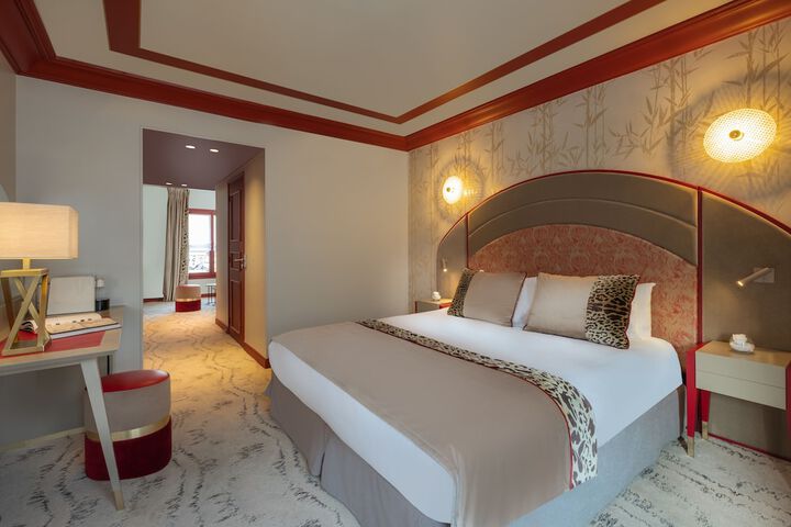 Room 13 of 70