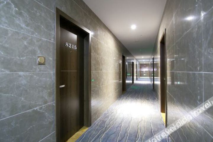 Hotel Interior 9 of 24