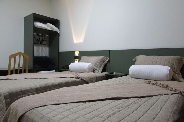Room 32 of 55