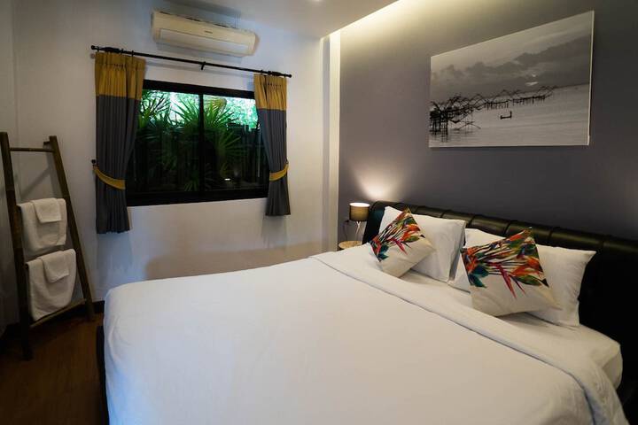 Room 7 of 20