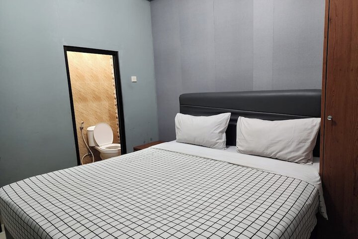 Room 10 of 59