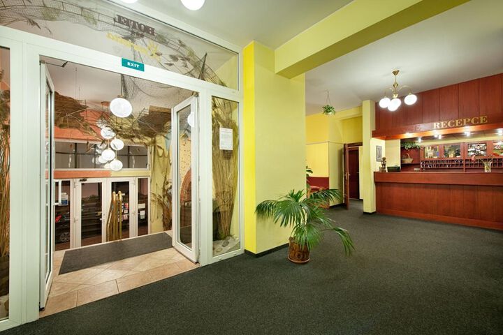 Hotel Lobby