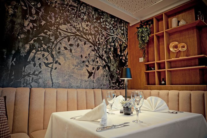 Dining 67 of 88