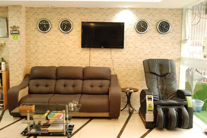 Hotel Lobby