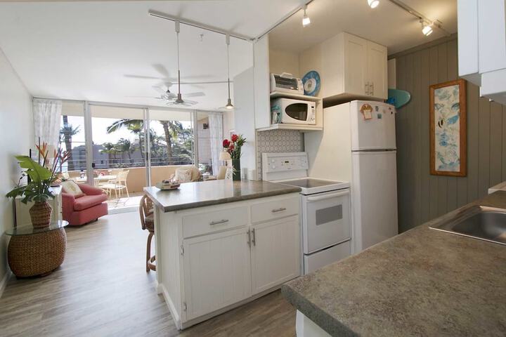 Island Sands #401 1 Bathroom Condo in Wailuku, HI