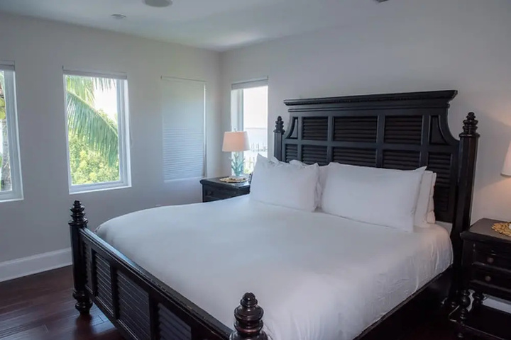 Room 6 of 26