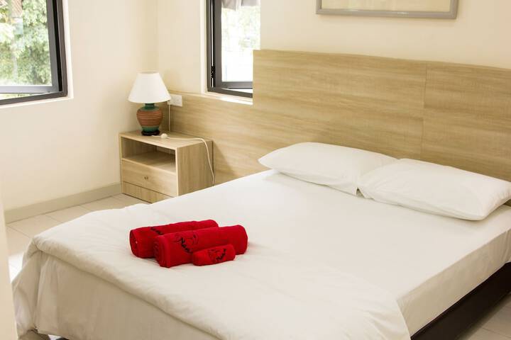 Room 4 of 52