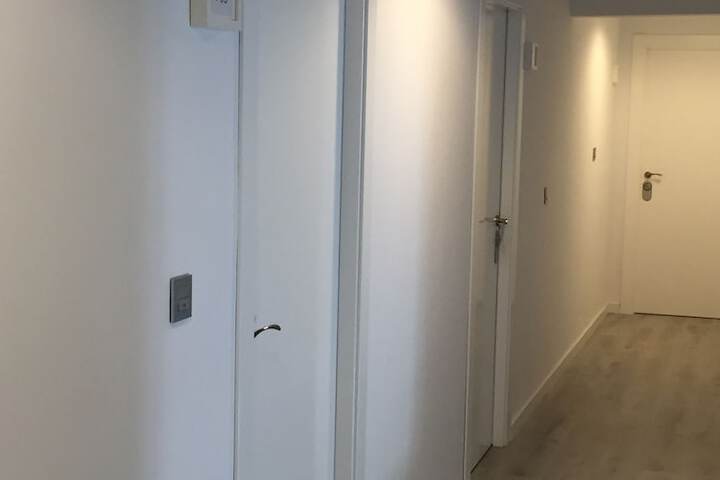 Ballroom/Hall 15 of 19