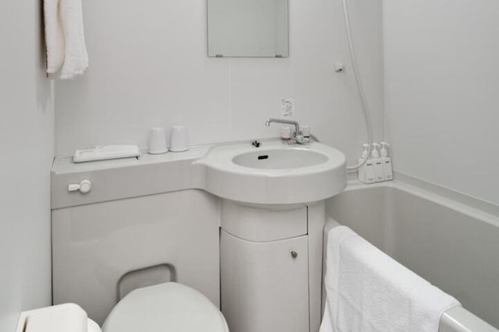 Clean Restrooms