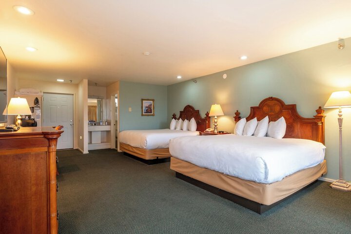 Room 35 of 114