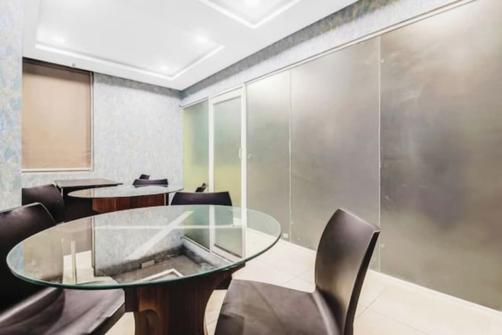 Room 15 of 30