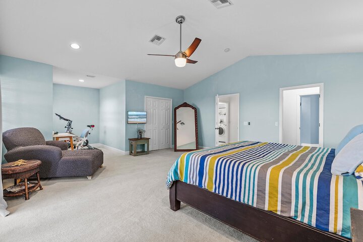 Room 12 of 73