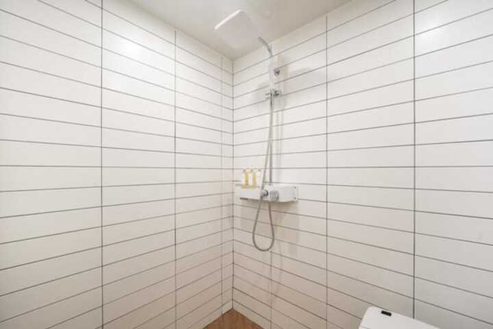 Room 46 of 56