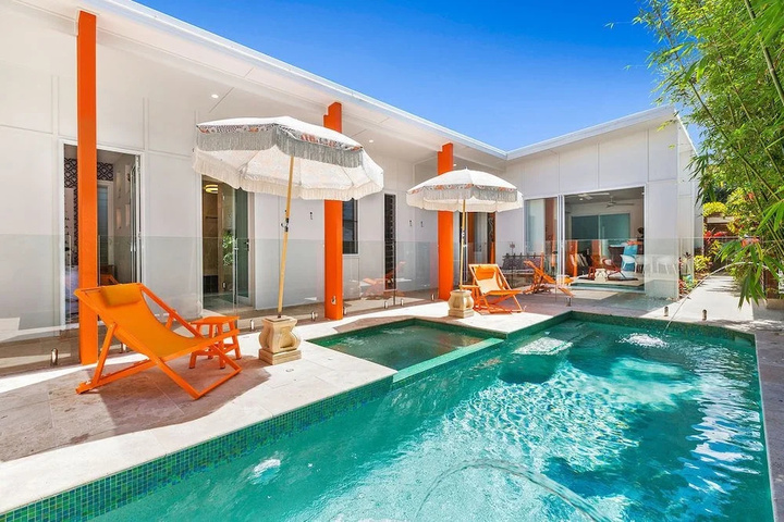 Pool 9 of 11