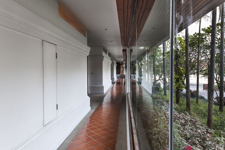 Ballroom/Hall 95 of 142