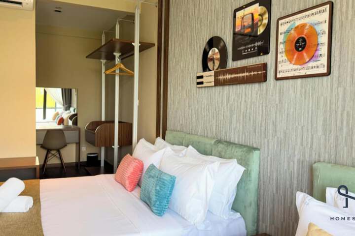 Room 79 of 326