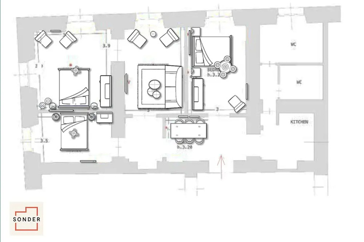 Room 7 of 10