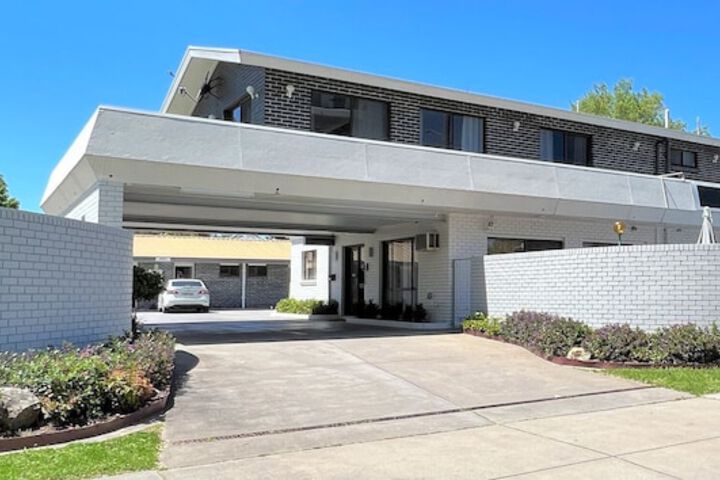 Exterior of Albury Garden Court Motel
