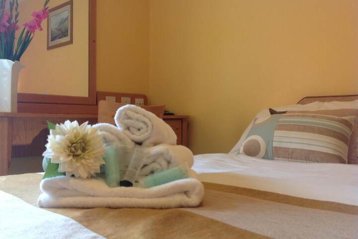 Room 10 of 49