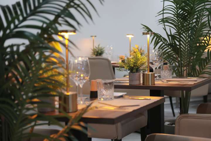 Dining 46 of 62