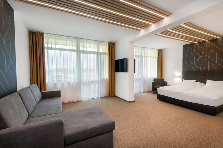 Room 11 of 47