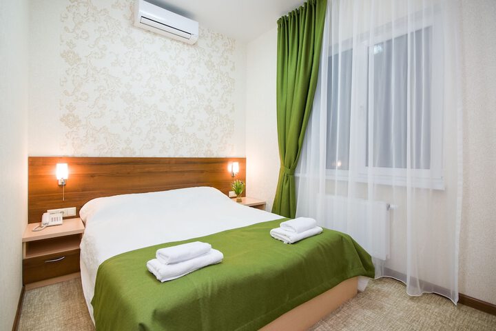 Room 4 of 35