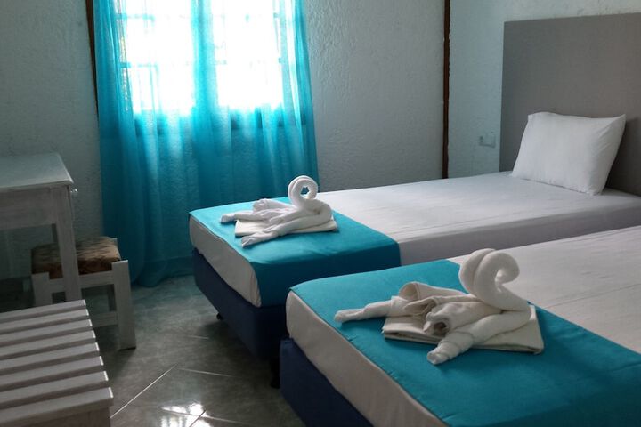 Room 3 of 71