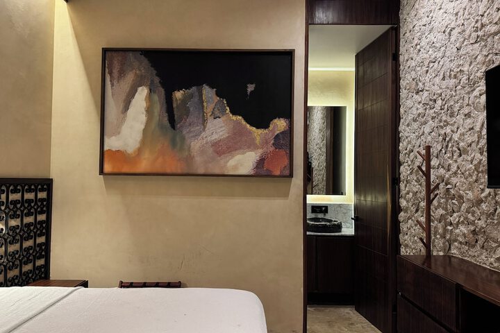 Room 84 of 160