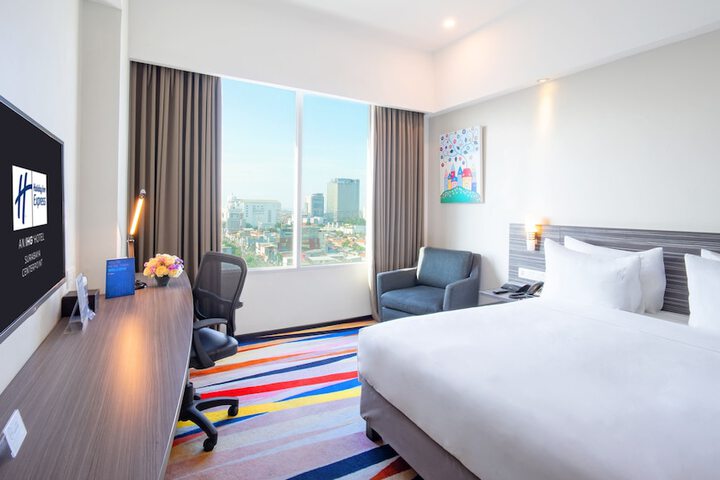 Room 7 of 70